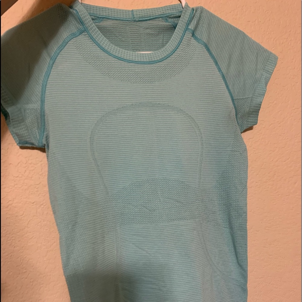 Lululemon top